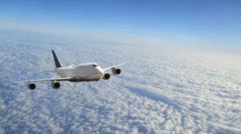 Avião fazendo Traslado Funerario Entre Estados